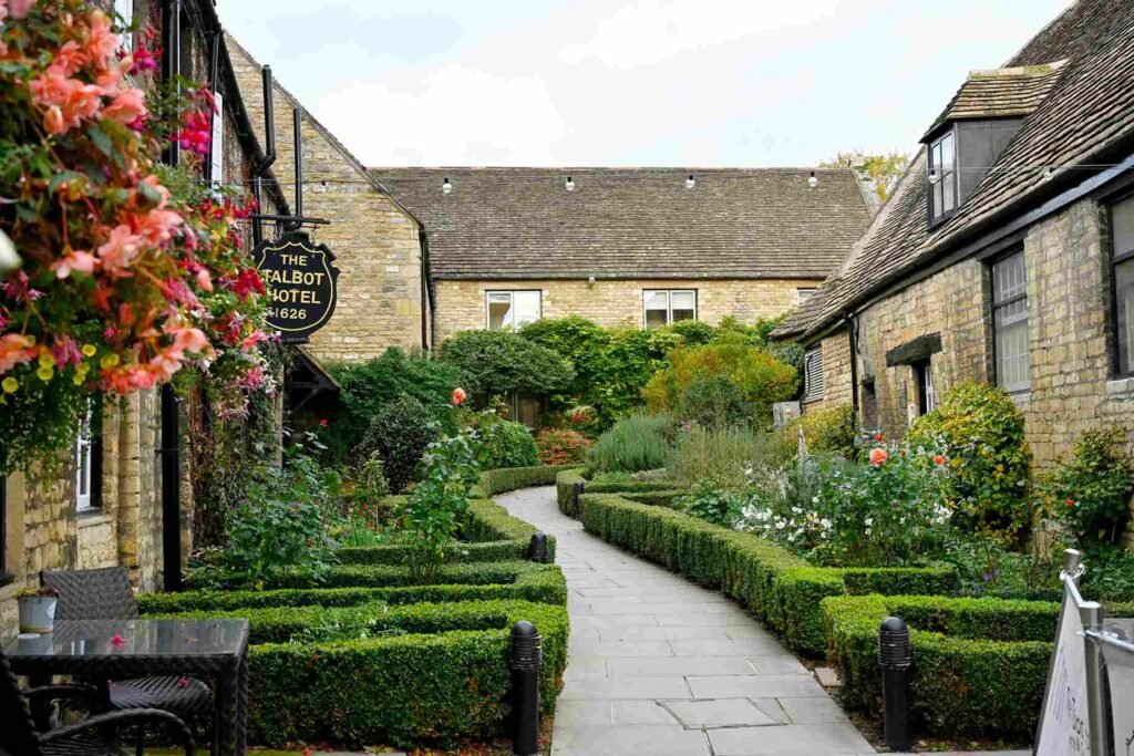 Best small luxury Boutique Hotels in the Cotswolds
